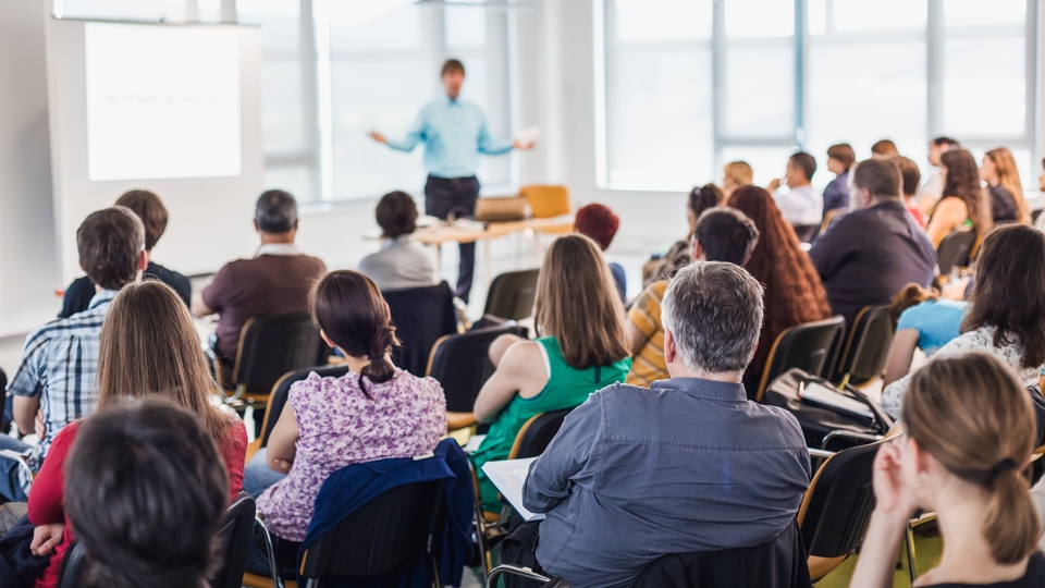 Yaklaşık 2 milyon kişi 2. üniversitesini okuyor