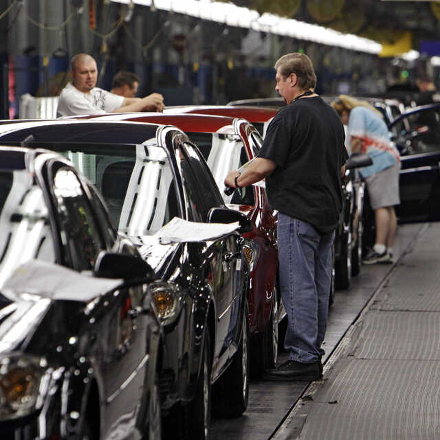 Otomotiv şirketleri borsada karışık seyir izledi