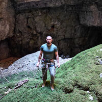 90 metrelik obruğa iniş anını kaydetti