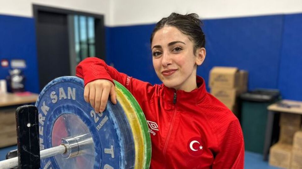 Riyad'da ilk altın madalya Gamze Altun'dan