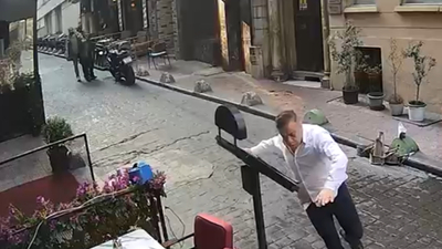 İstiklal'de silahlı saldırı! Yaralılar var!