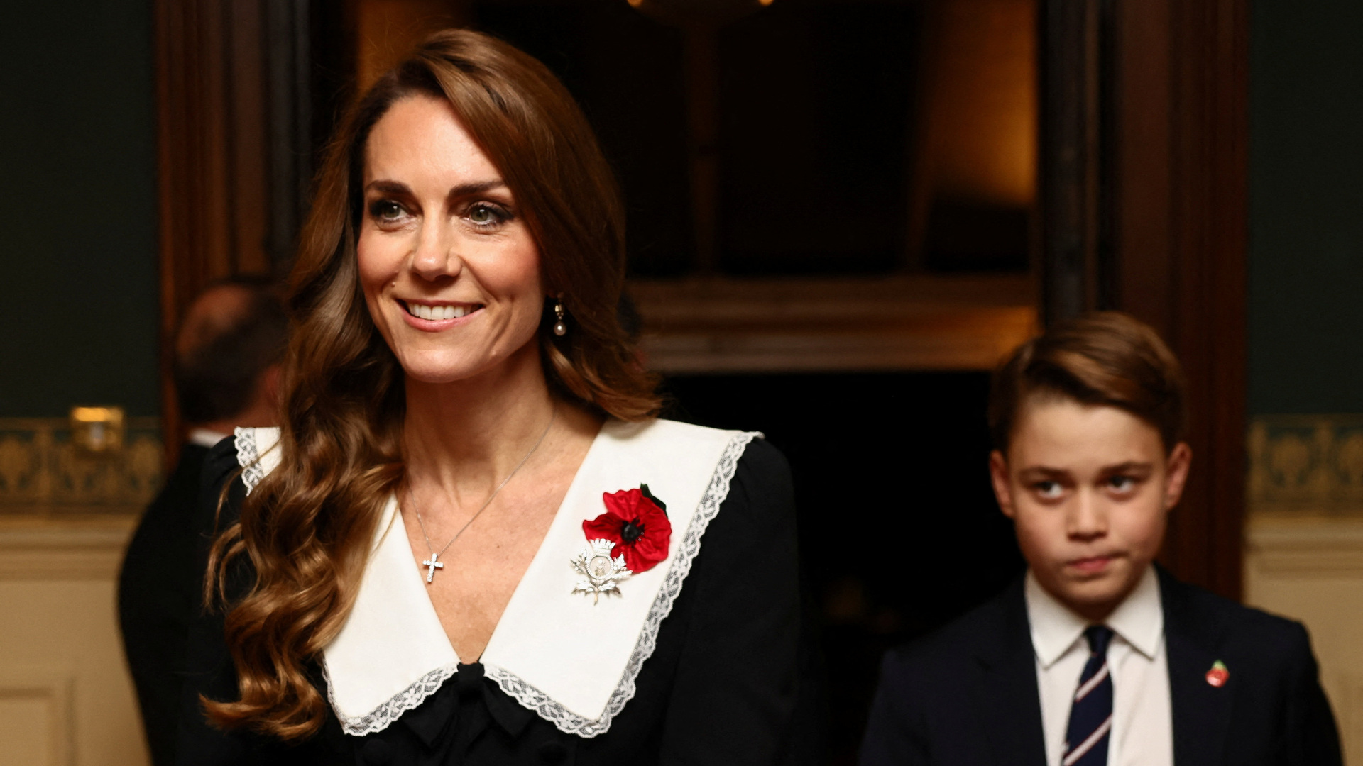 Prens George, Anma Festivali'nde İlk Kez Prenses Kate'e Eşlik Etti