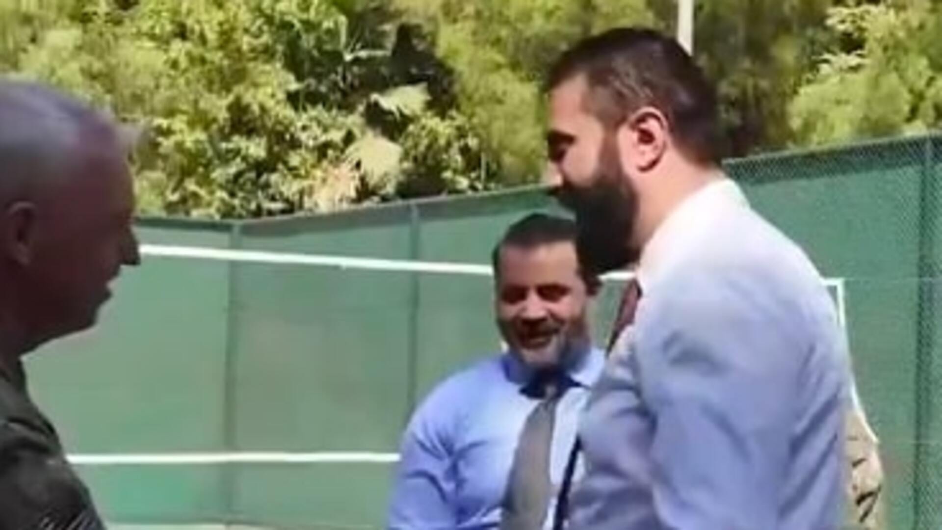 Suriye Cumhurbaşkanı Şara, ABD'li komutanlarla Şam’da basketbol oynadı | Dış Haberler