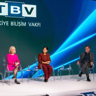 30'uncu yılında yapay zekâyı mercek altına aldı