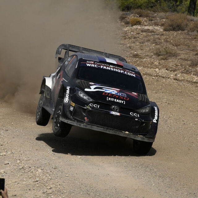 WRC'nin Japonya Rallisi'ni Ogier kazandı!