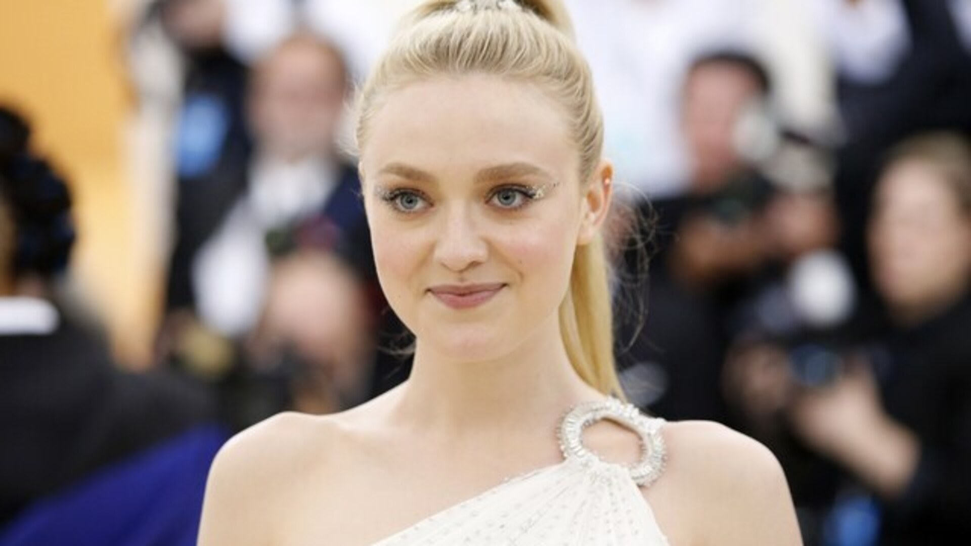 Tom Cruise 19 yıldır Dakota Fanning'e ayakkabı hediye ediyor - magazin haberleri