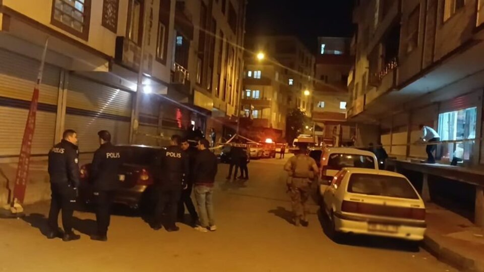 Alacak verecek kavgası kanlı bitti: 2 ölü, 3 yaralı