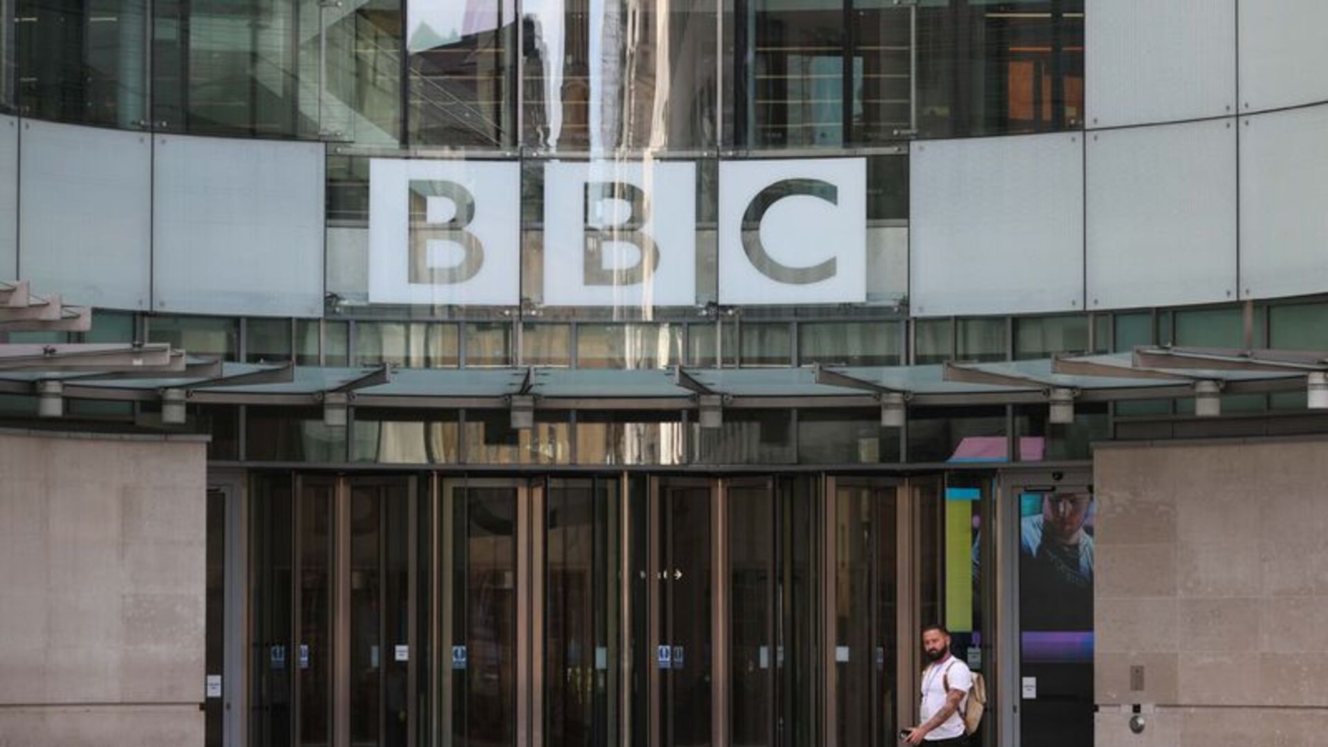 BBC'de Trump Belgeseli Krizi: Üst Düzey İstifalar Yaşandı