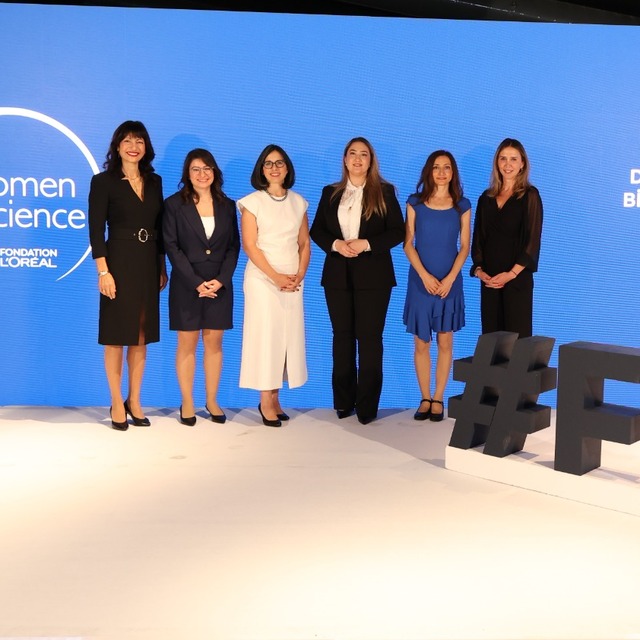 "Bilimin İzinde Cesur Türk Kadınlarının Hikâyesi"