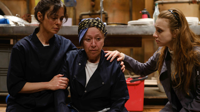 Işıl Kasapoğlu'nun rejisiyle Bulaşıkçılar ENKA Oditoryumu'nda