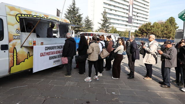 İYİ Parti'den Ankara'da 10 Kasım lokması