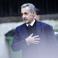 Sarkozy'e erken tahliye