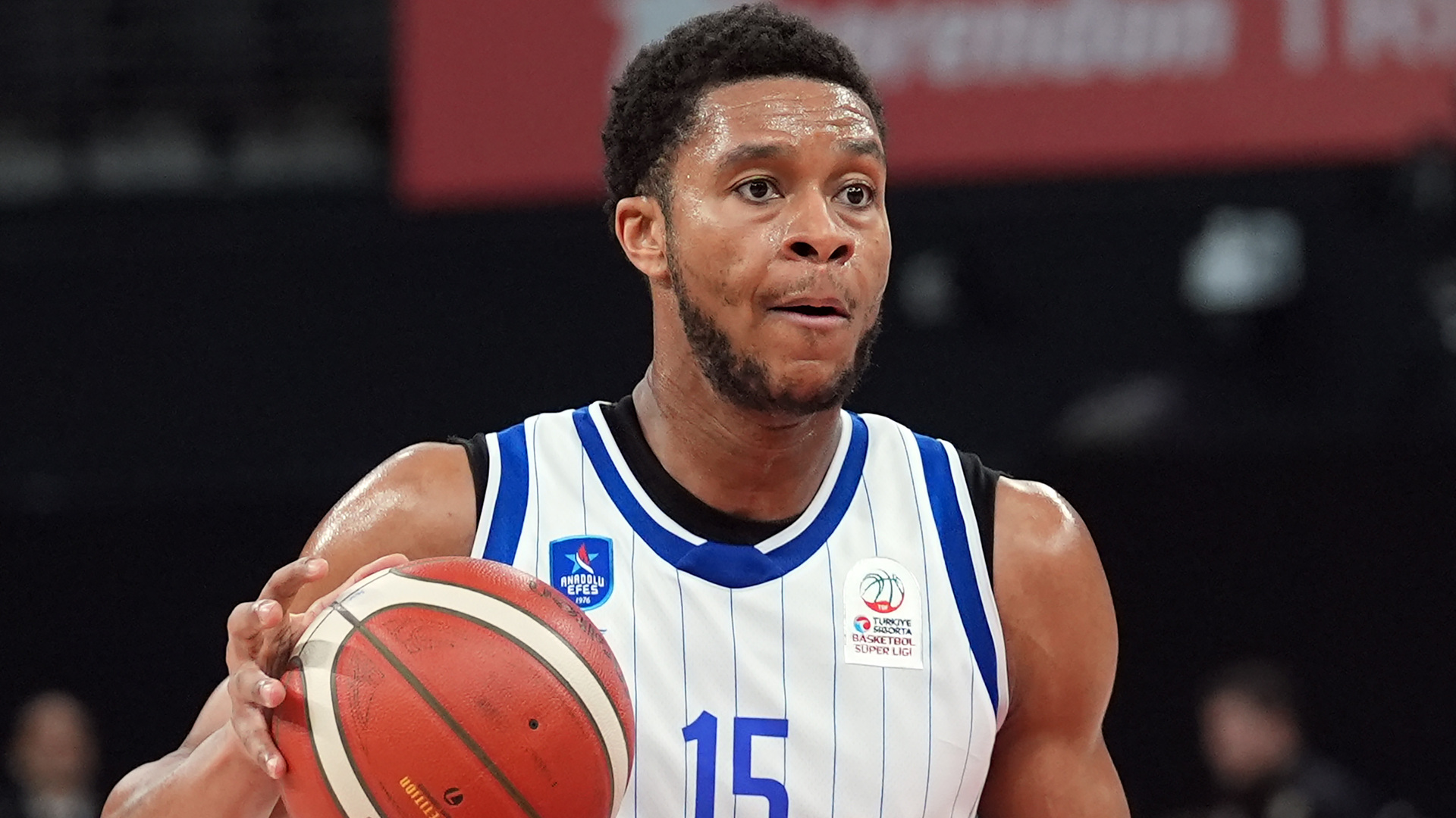 Anadolu Efes'te PJ Dozier 4-6 Hafta Sakat!