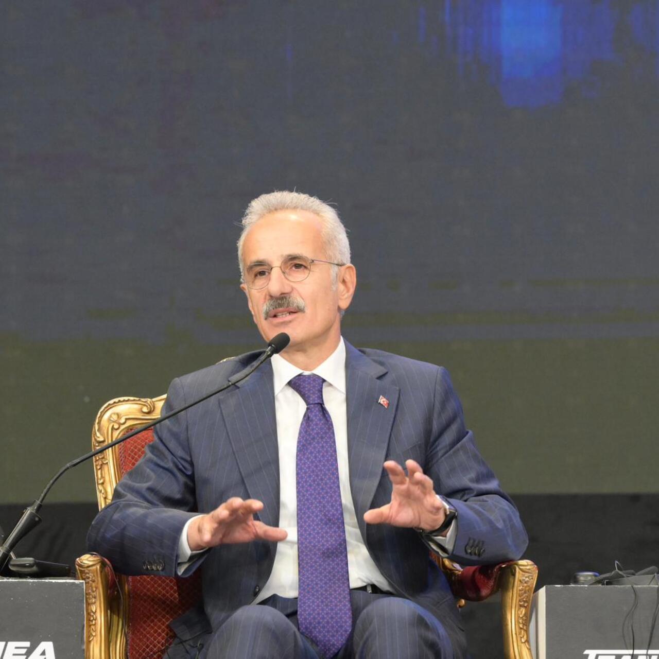 Bakan Uraloğlu Türkiye’nin ulaştırma vizyonunu Mısır'da anlattı: Bölgede Yeni Bir Dönem Başlıyor!