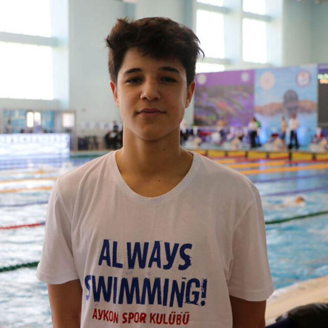 Türkiye, yüzmede toplam 9 madalya kazandı!