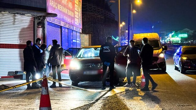 Otomobilde silahlı kavga: 2 ölü, 1 yaralı