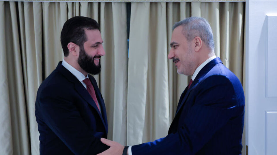 Bakan Fidan Şara ile görüştü