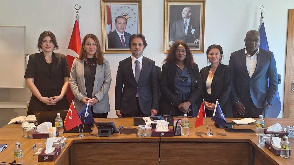 Zimbabve heyeti ile sigorta zirvesi