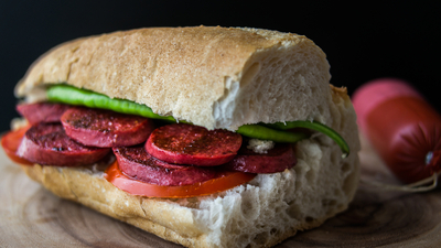 Sucukta sakatat ve kanatlı eti kullanmışlar