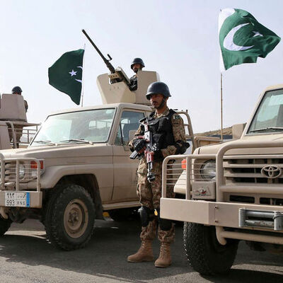 Pakistan: Afganistan'a sınır ötesi harekat masada