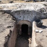 Adıyaman'da 1800 yıllık oda mezarı bulundu