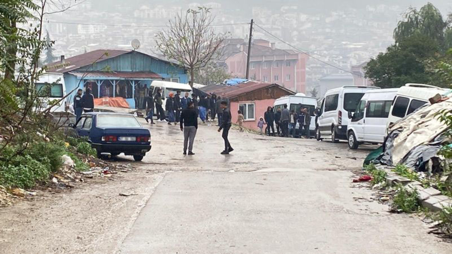 Acı kaza! Minik Derman'a minibüs çarptı | Son dakika haberleri