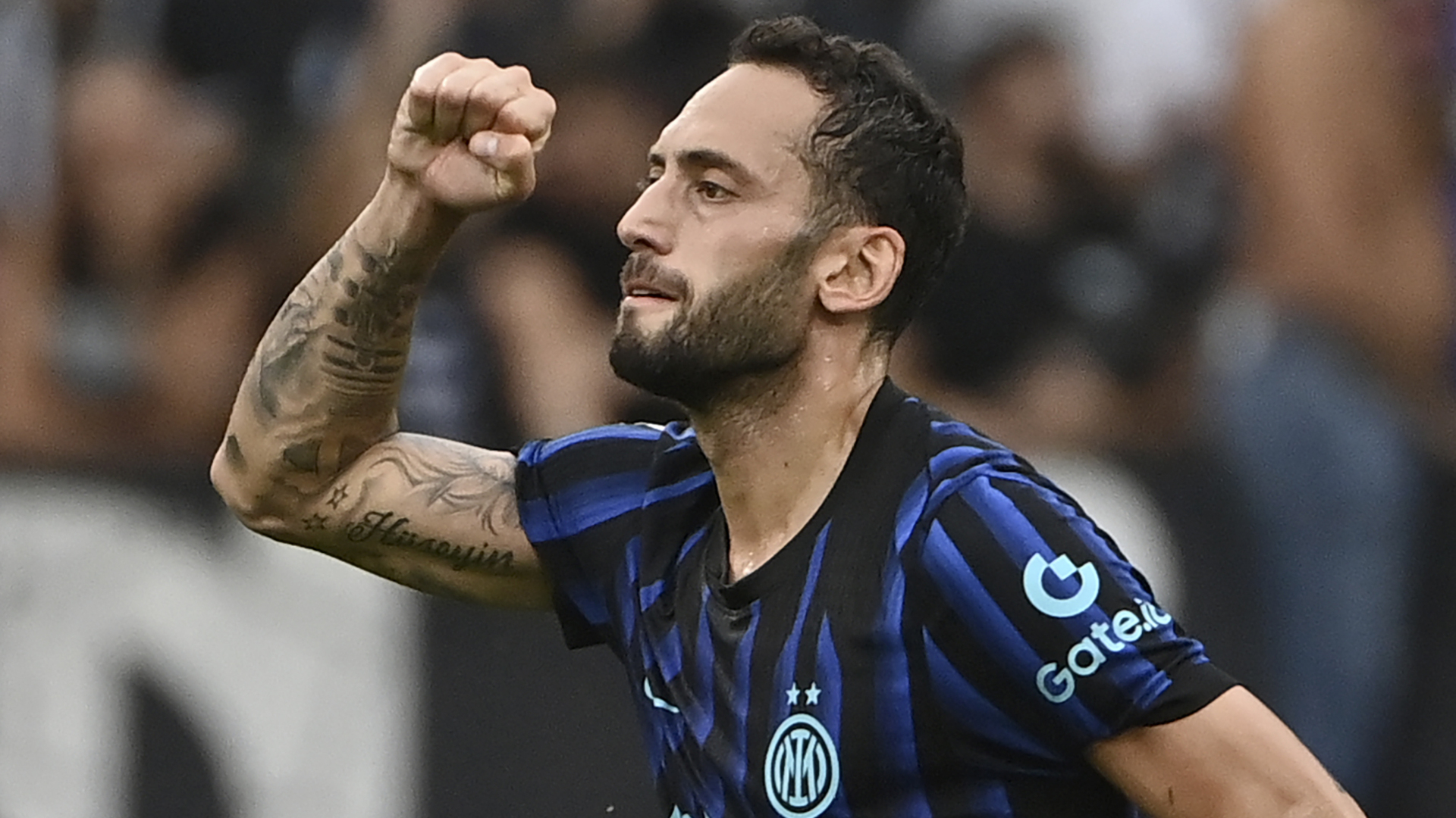 Hakan Çalhanoğlu, Inter'de Ekim Ayının Oyuncusu Seçildi!