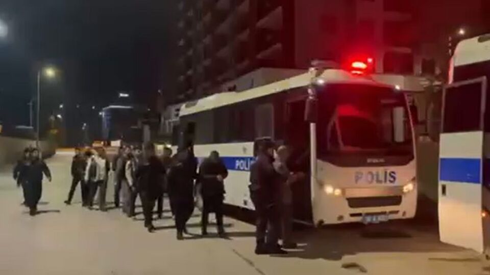 Siber dolandırıcılık operasyonunda 18 tutuklama