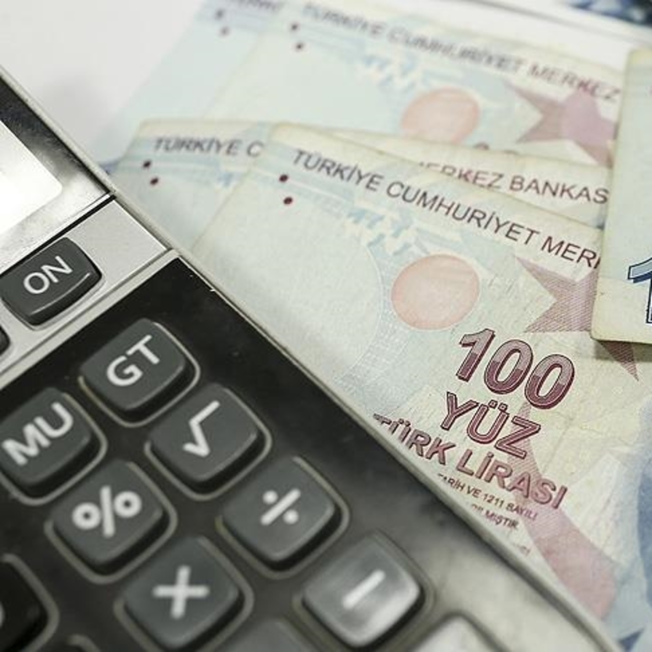 Amme alacaklarının tahsilinde gecikme ve tecil faiz oranları güncellendi! Ödemelerinizi zamanında yaparak ek maliyetlerden kaçının.