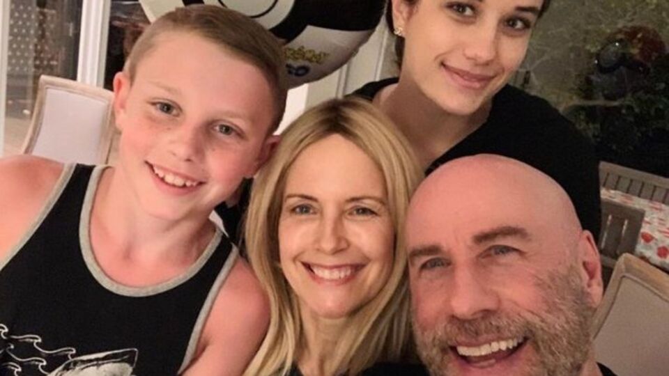 Çocuklarını tek başına büyüttü