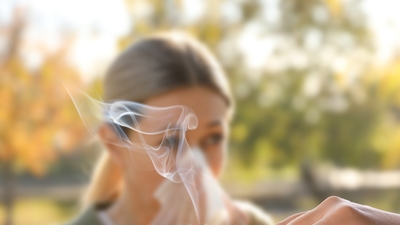 Pasif içicilik kadınlarda kanser riskini artırıyor