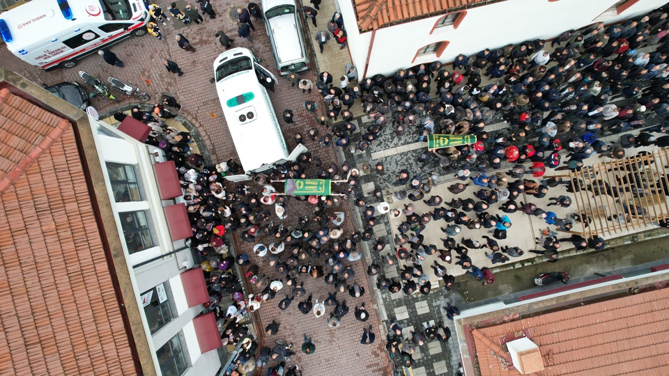 Acı ve gözyaşı! Anne ve oğluna veda!