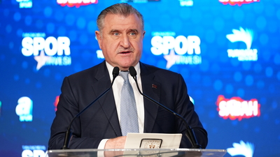 "Türkiye'de bir spor tesisi devrimi yaşanmaktadır"