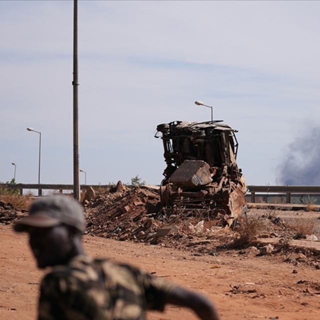 BM: Sudan'ın Faşir şehrinde 100 bin kişi yerinden edildi
