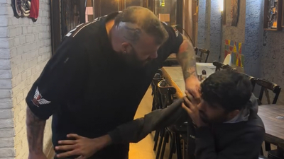 "Fenomen" çalışanını darp etti