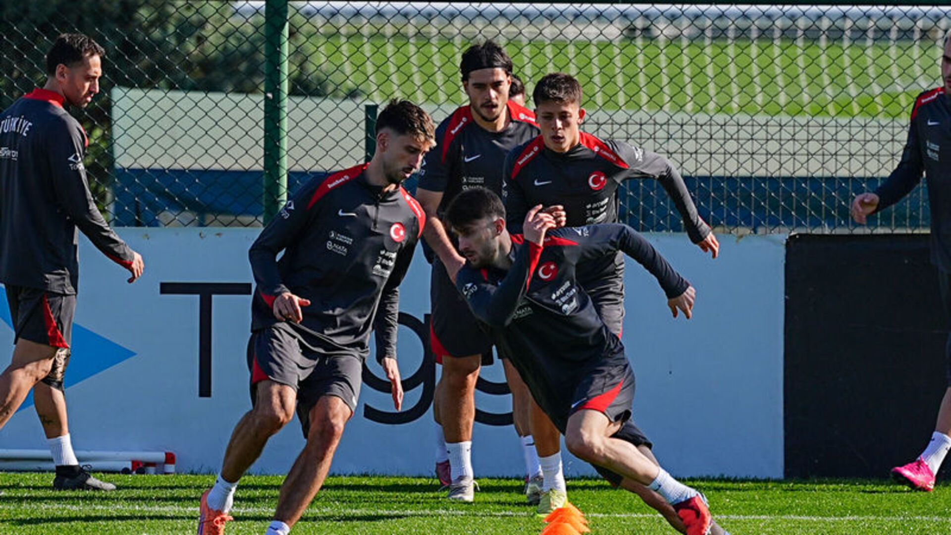 A Milli Takım, Bulgaristan Maçına Hazır: Montella Son Hazırlıkları Tamamladı