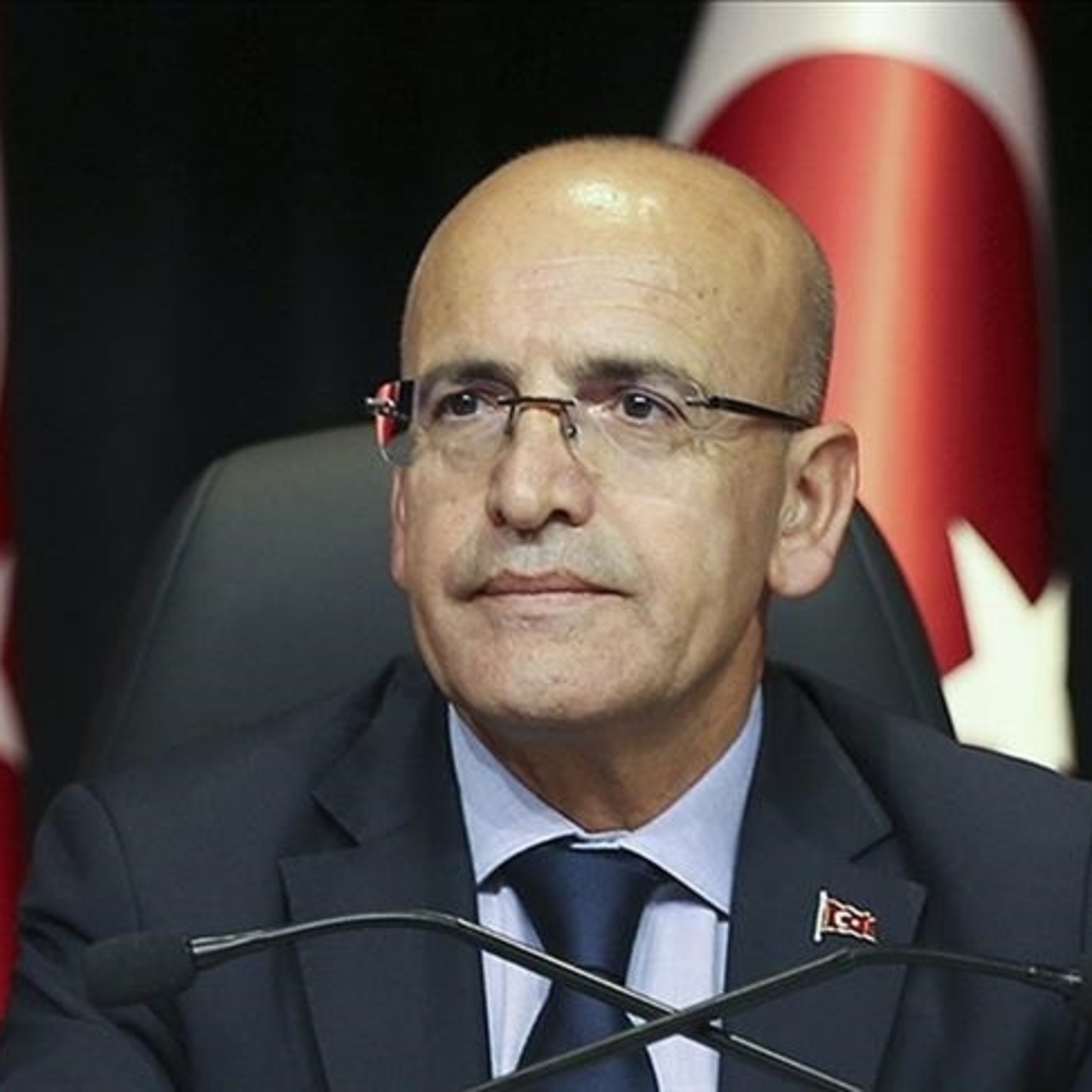 Bakan Şimşek: Dezenflasyonun sürmesini öngörüyoruz, ekonomide istikrarın devam edeceğine inanıyoruz!