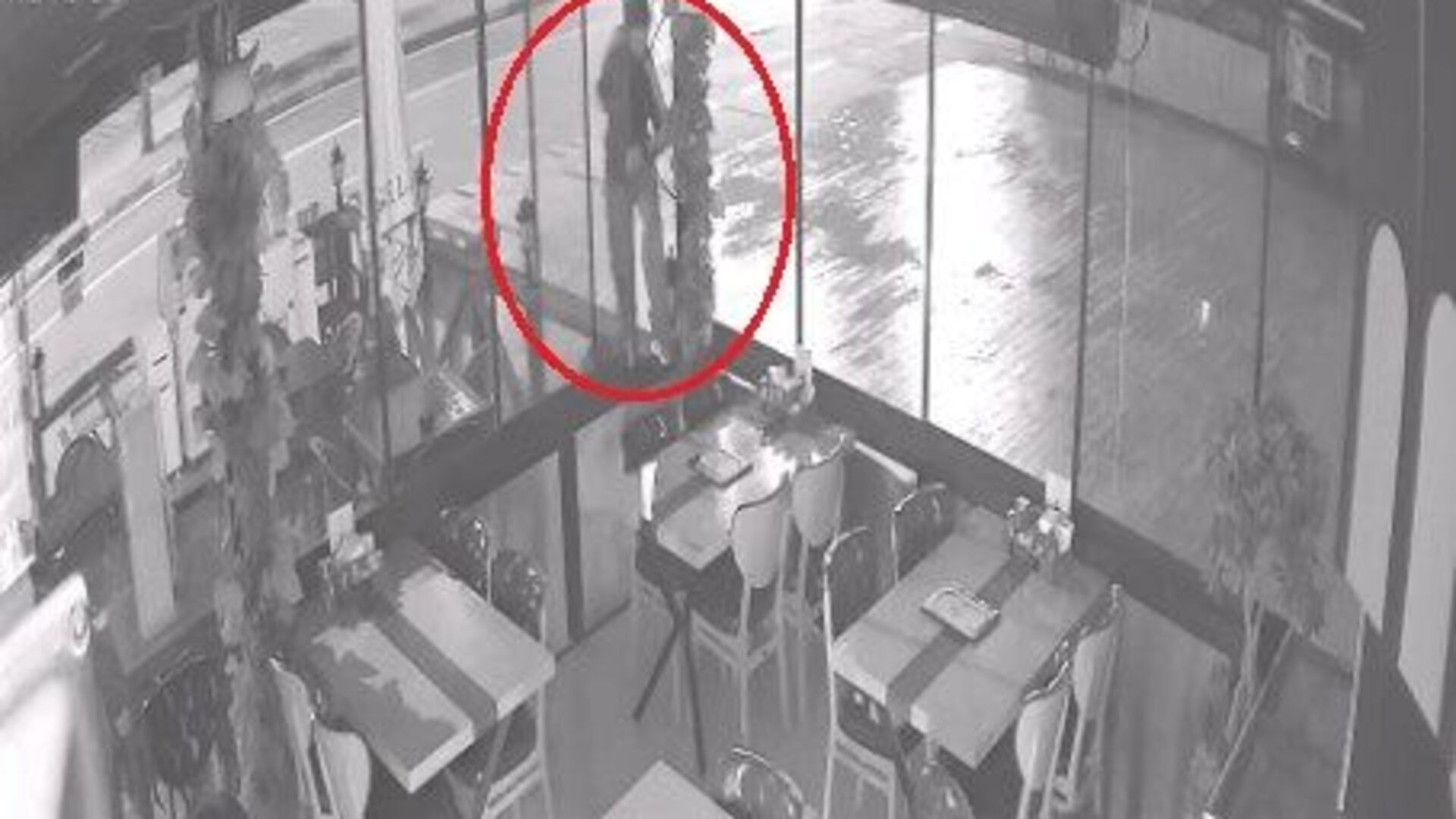 İnegöl'de Kebapçıyı Defalarca Soyan Hırsız Sopayla Kovalandı