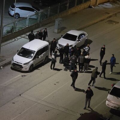 Hafif ticari araç ile motosiklet çarpıştı: 1 yaralı