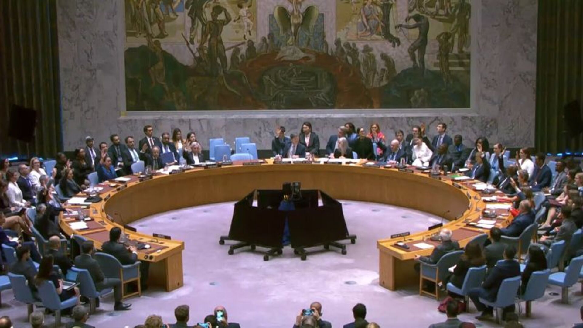 BMGK Yemen Yaptırımlarını 1 Yıl Uzattı: Rusya ve Çin Çekimser