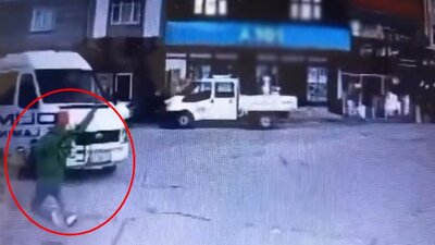 Yere düşen yaya, minibüsün altında kalarak öldü