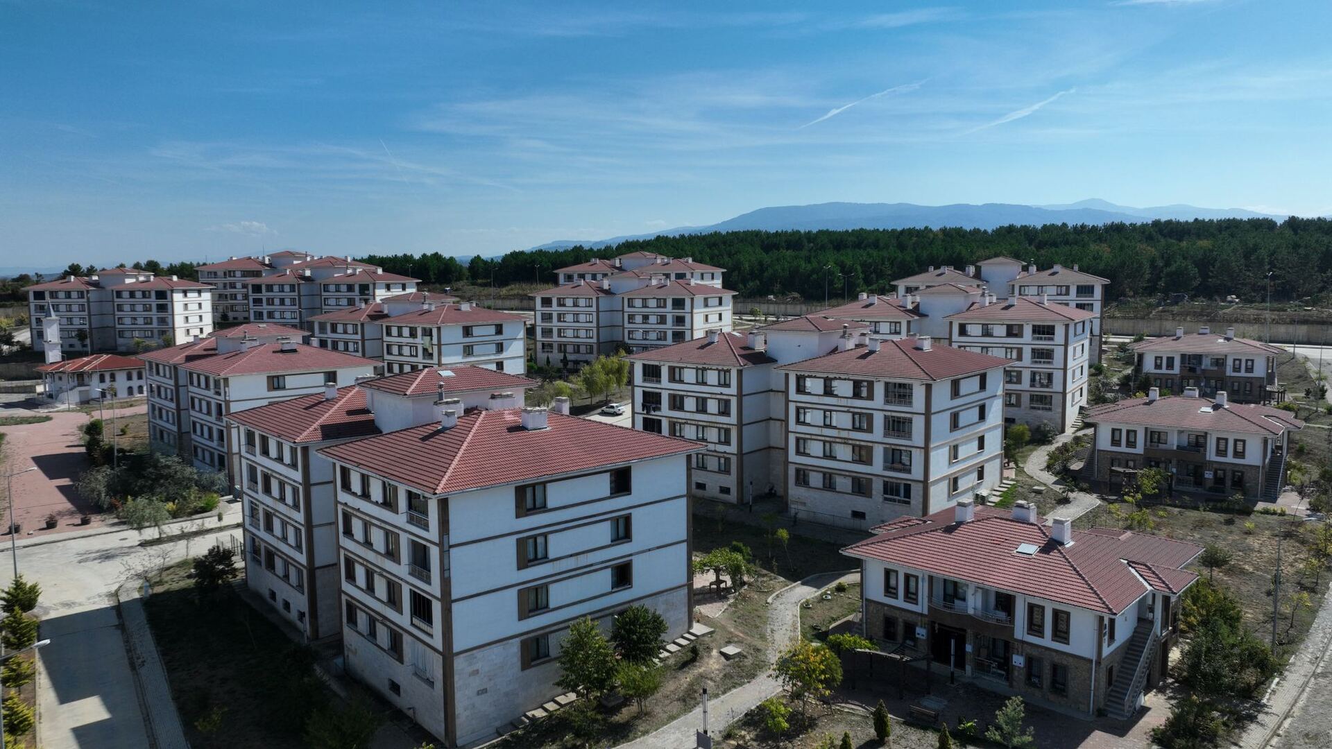 Yüzyılın Konut Projesi'ne 3 Milyona Yakın Başvuru: Bakan Kurum Açıkladı