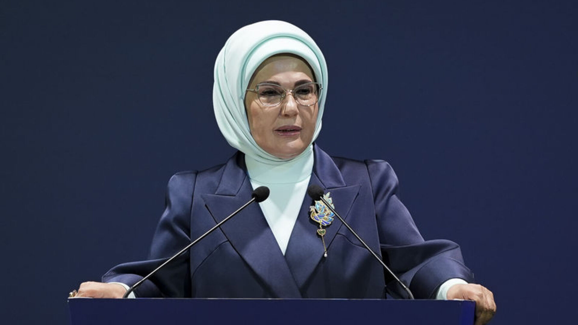 Emine Erdoğan'dan "Yankılar' sergisine çağrı var | Son dakika haberleri