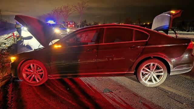 AK Partili Eser ailesiyle birlikte kaza geçirdi