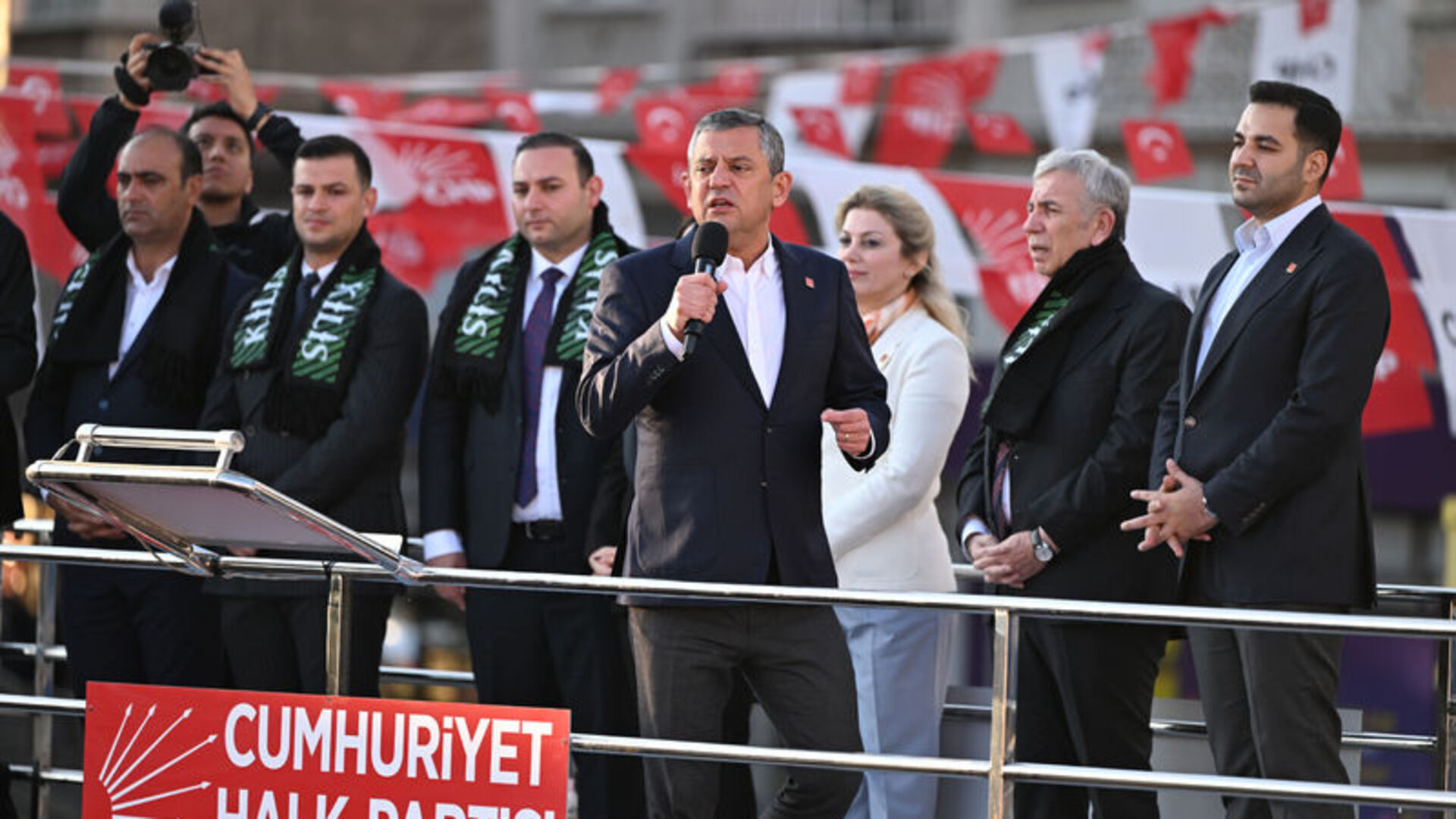 CHP Lideri Özgür Özel Kilis'te: Artık Çözümleri Anlatıyoruz