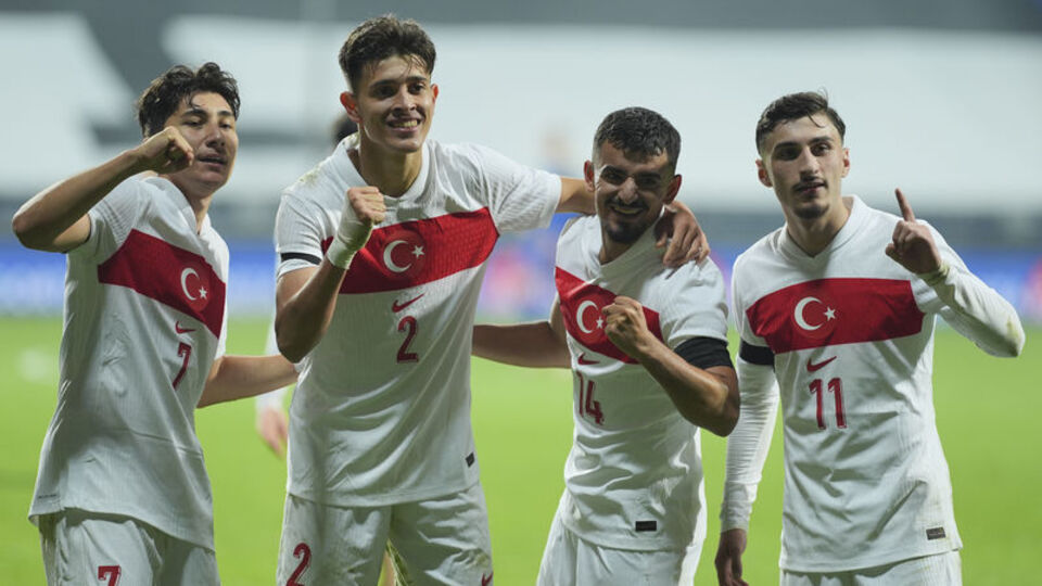 Ümit Milliler, Litvanya'da karşısında!