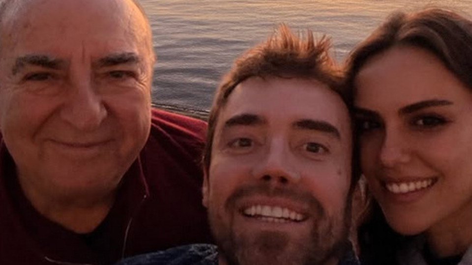 Sevgilisini babasıyla tanıştırdı