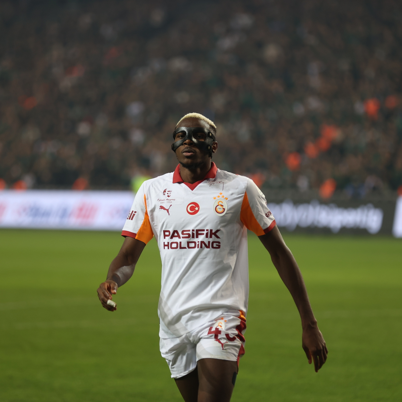 Osimhen, Afrika'daki dev ödülde finalde!