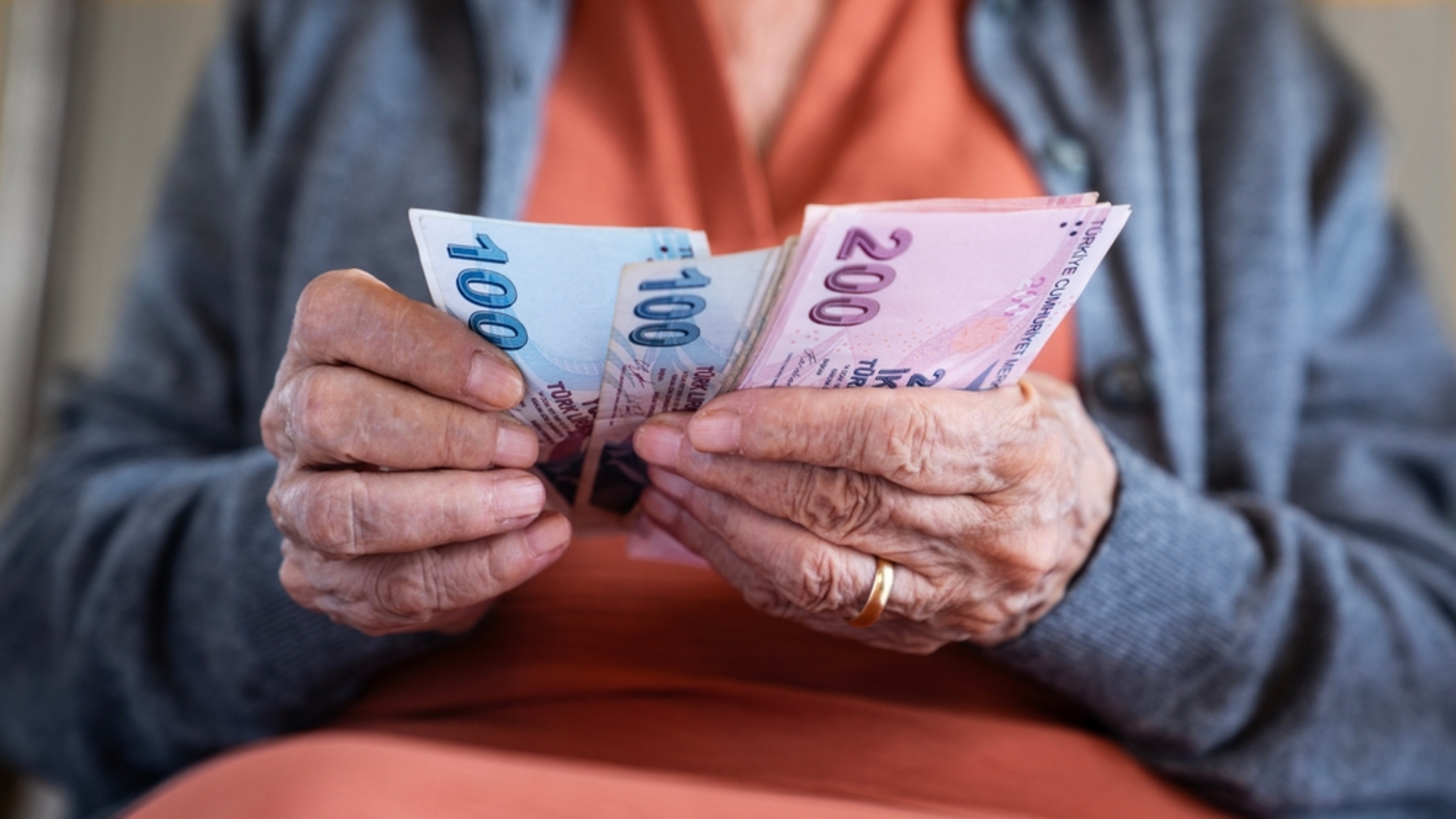 2026'da En Düşük Emekli Maaşı Ne Kadar Olacak? Zam Oranı Belli Oldu!