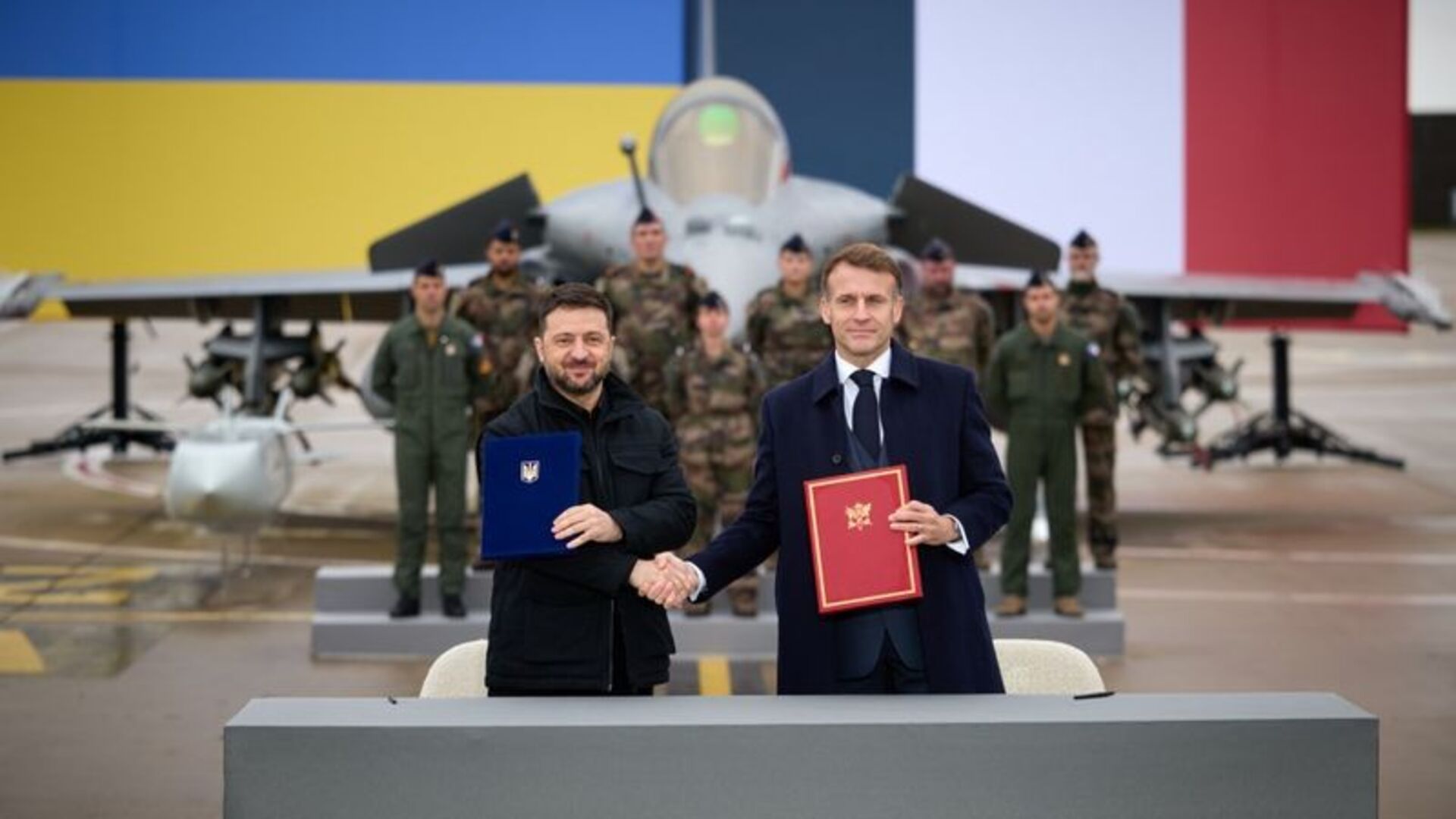 Macron, Ukrayna'ya 100 Rafale satışıyla ikili iliş…